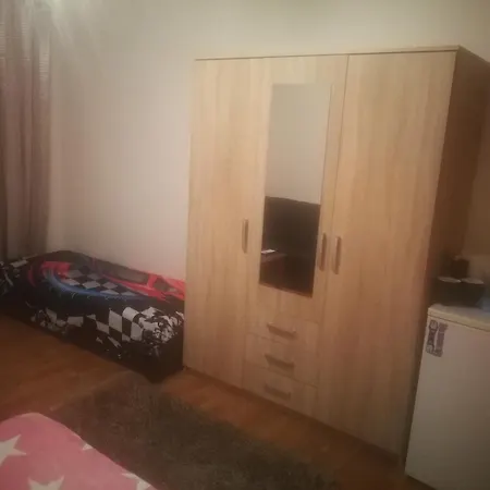 Vilа Barrandov 2 Accommodatie bij particulieren *